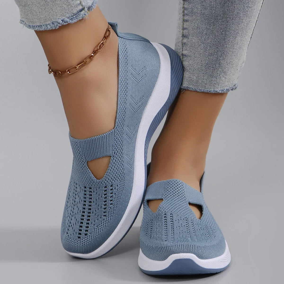 2025 Spring New Middle aged Women's Shoes and Elderly Mom Shoes Soft soled Breathable Women's Casual ShoesSports Shoes