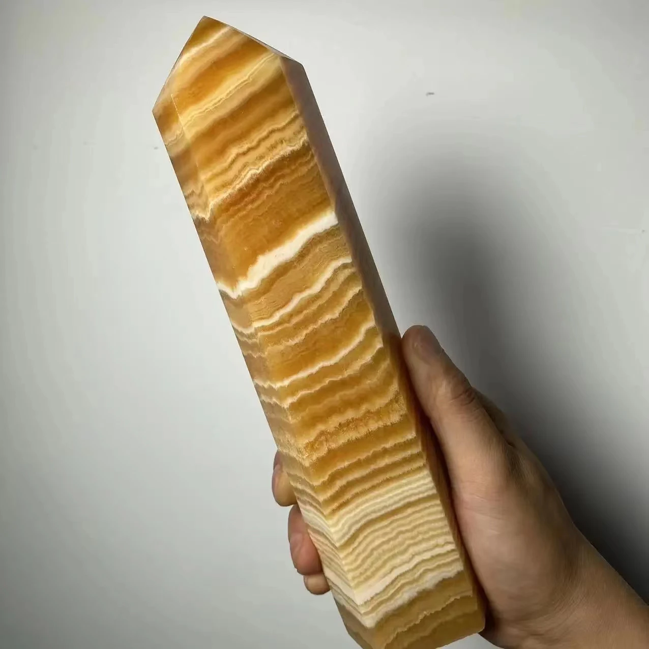 

Long size natural crystal carving tower process Yellow calcite treatment point