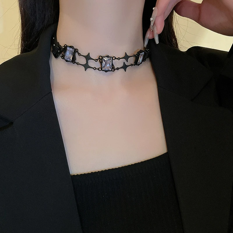 Gothic Punk Style PU Leather Rhinestone Shiny women's necklace Fashion Luxury Club Party Collar For Women Fashion Jewelry 2023