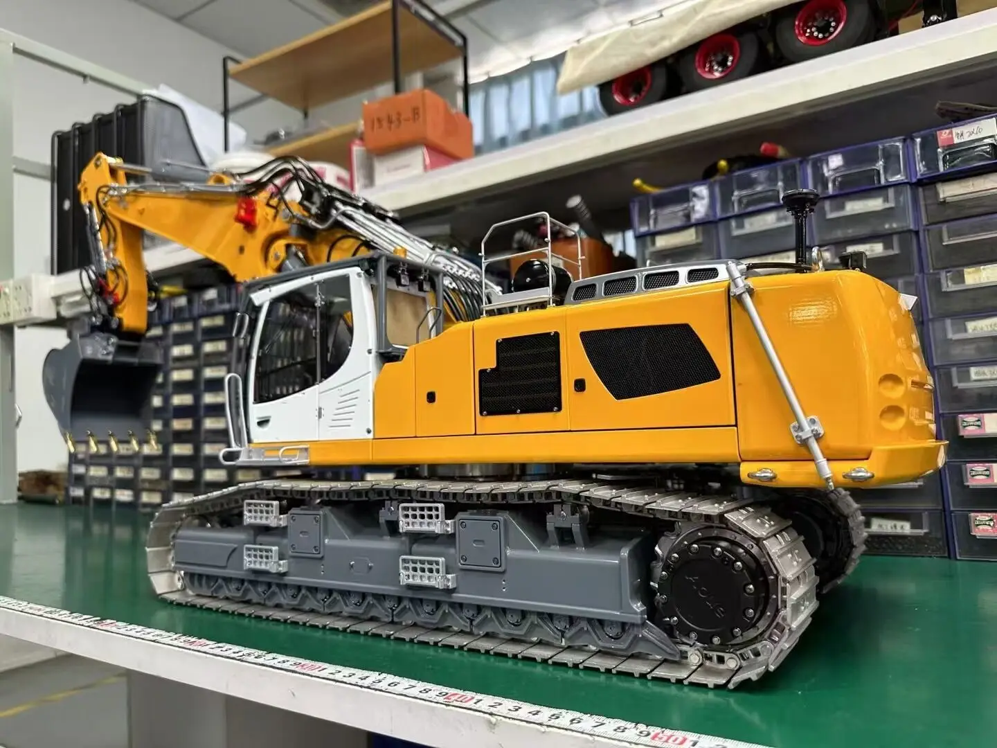 NEW LESU LR960 1/14 RC Full Hydraulic Excavator Heavy Digger Metal Tracked Construction Vehicle Light System Painted Assembled 3