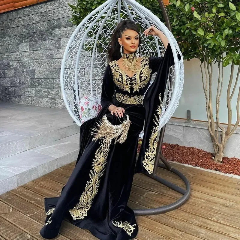 

Newest Moroccan Kaftan Evening Dresses Vestidos Long Sleeves Lace Pattern Embroidery Formal Dress Black Velour Prom Gown Outfit