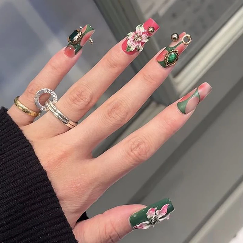 새로운 네일 아트 몰드 3D 조각 곡선형 백합꽃 투명 네일 아트 장식 DIY 실..