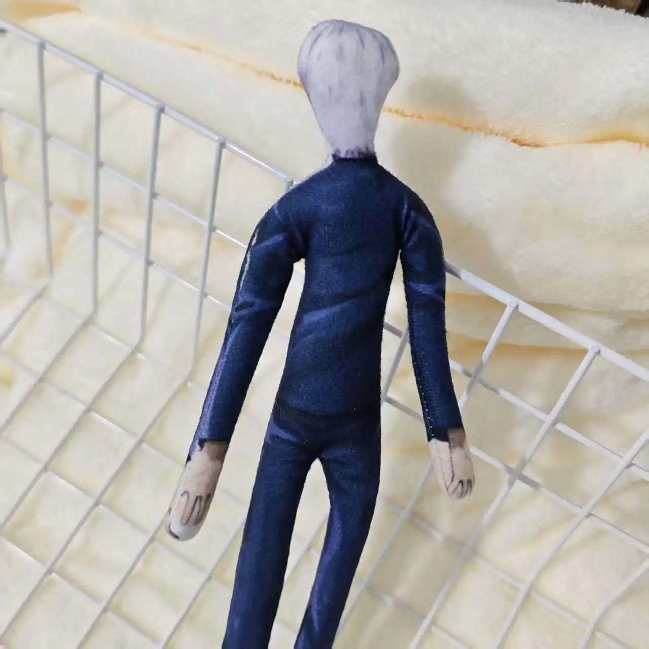 Jujutsu Battle: Gojo Gojo Abstract Desktop Ornament with Built-in Skeleton