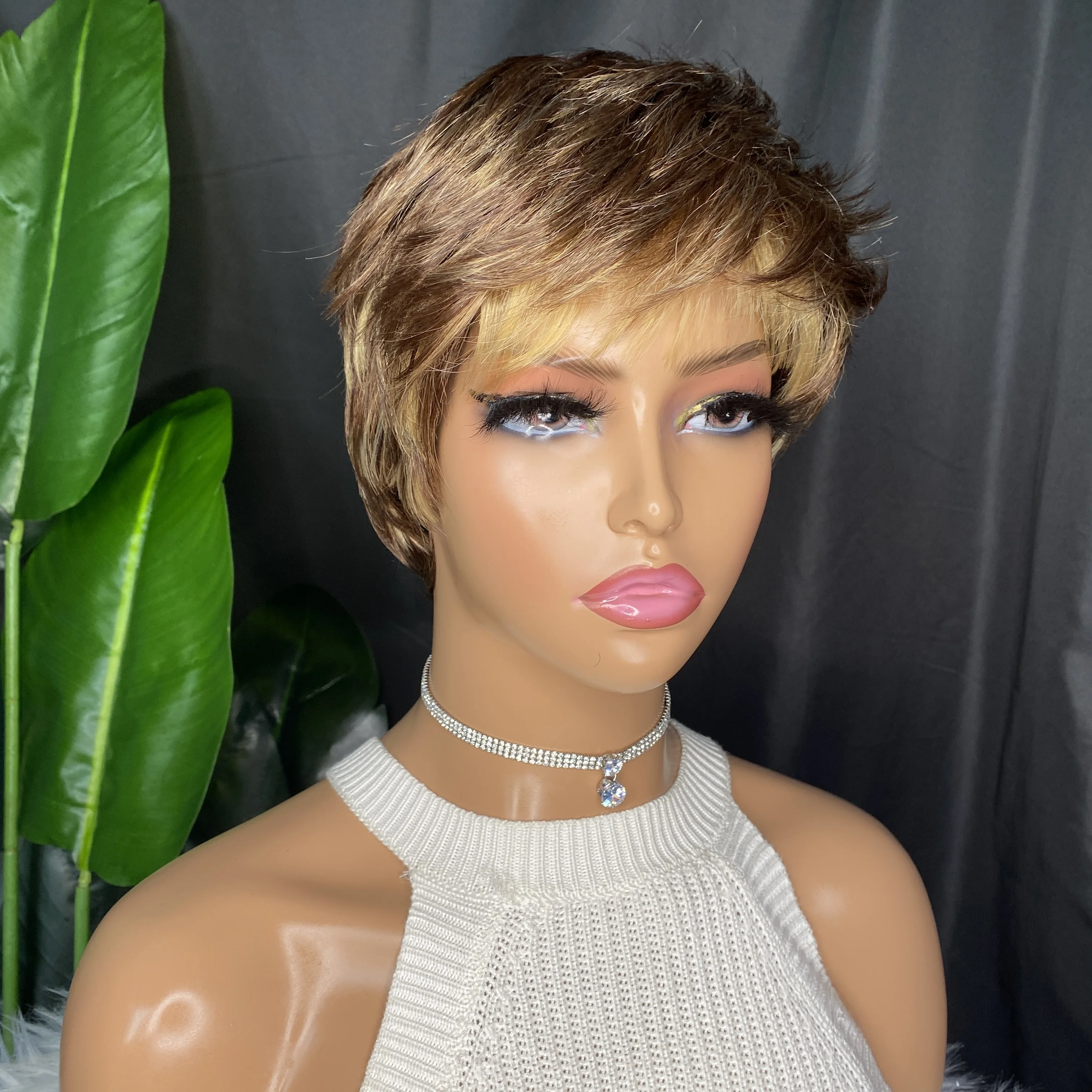 Short Bob Wig Short Mixed Brown Wig with Bangs Synthetic Wigs for Women Bob Hairstyle