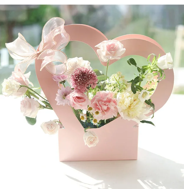 Heart Shaped Flower Arrangement Box Flower Packaging Materials for Flip  Shop Flowers Valentine's Day Bouquet with Hand Gift Boxs - AliExpress