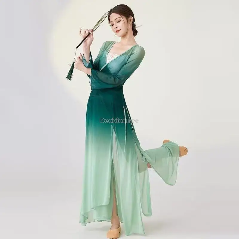 

2023 new chinese classical dance dress women loose flowing dance daily training dress gradual change gauze performance costume