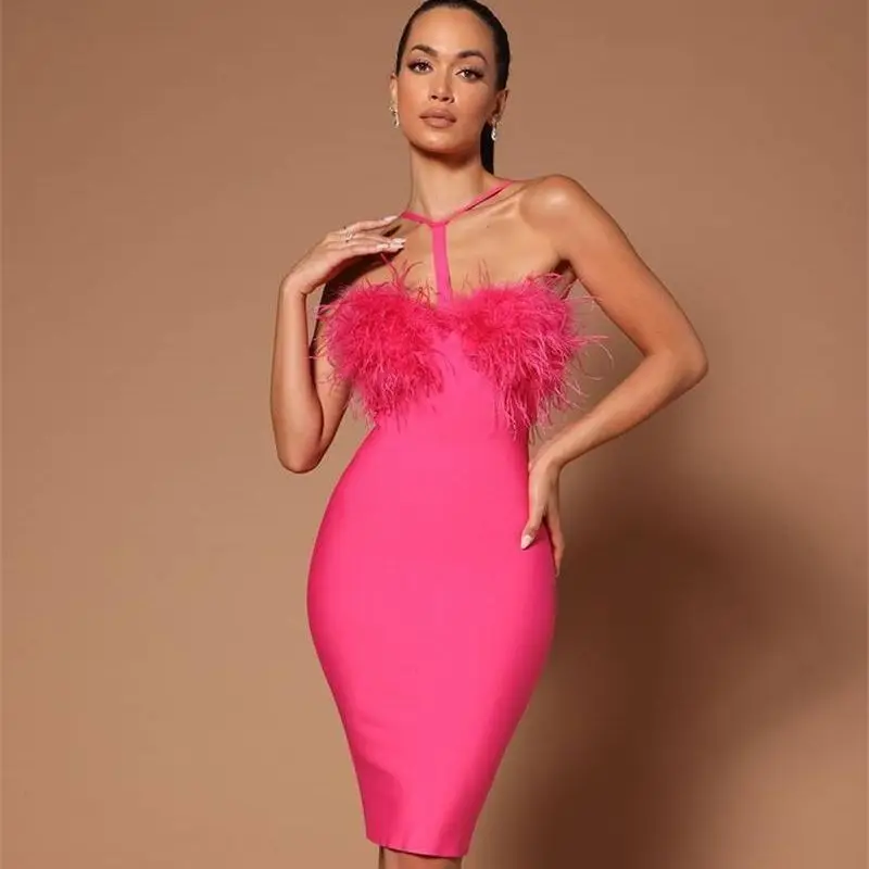 

Женское вечернее платье на бретелях-спагетти, с мехом