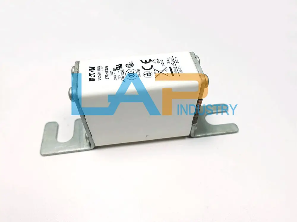

1PCS NEW FOR Bussmann fuse 170m1370 200A 690V