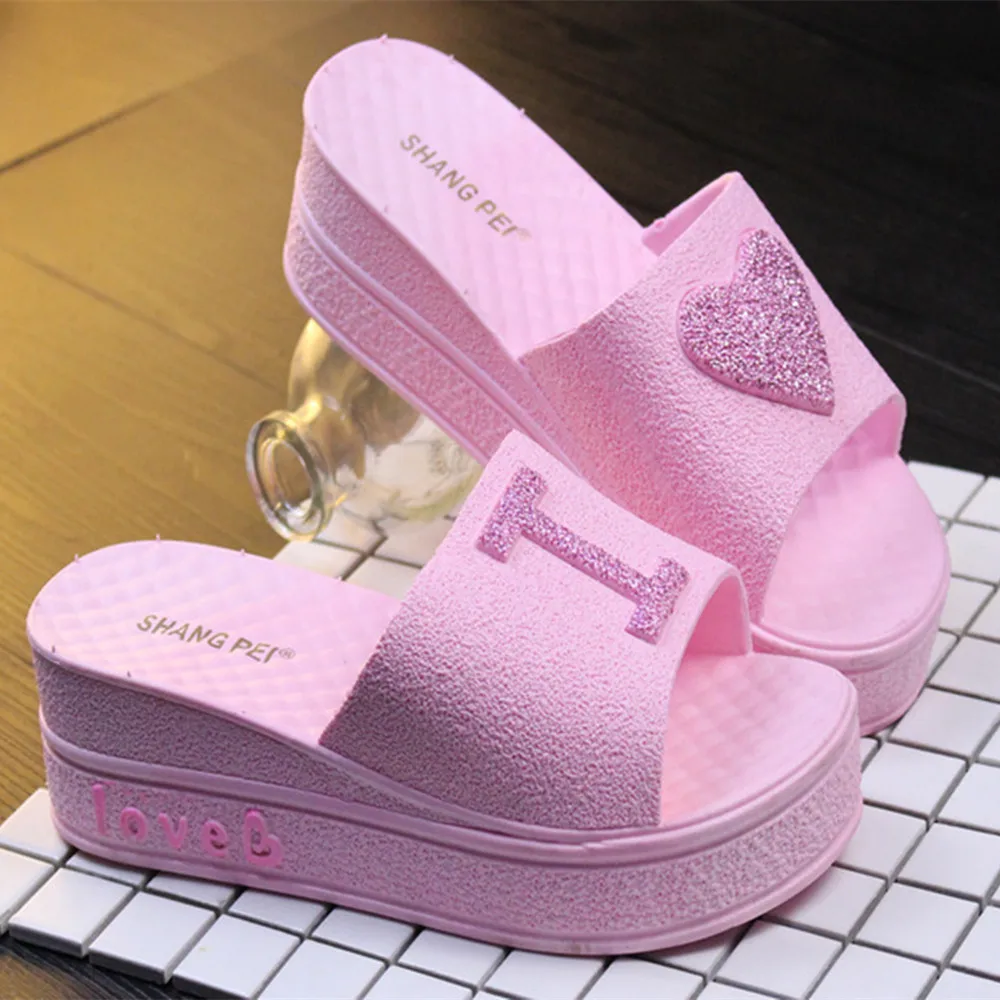 Summer Slippers Women Fashion Love Heart Wedges Beach Slides Platform Ladies Sweet Outside Slipper Soft Non-Slip Home Sandals
