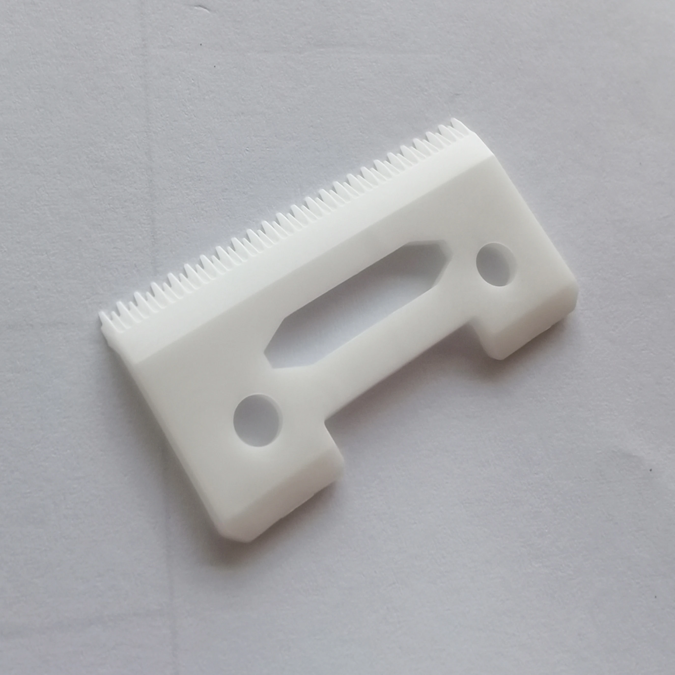 Clipper Replacement Parts Magic 2-Hole Stagger-Tooth Ceramic Movable Blade Cordless For Wahl Shear Clipper With plastic Box