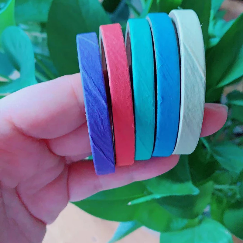 Parrots gnaw on colorful circle paper ring toys, colorful cardboard chewing toys, foraging training parrot supplies