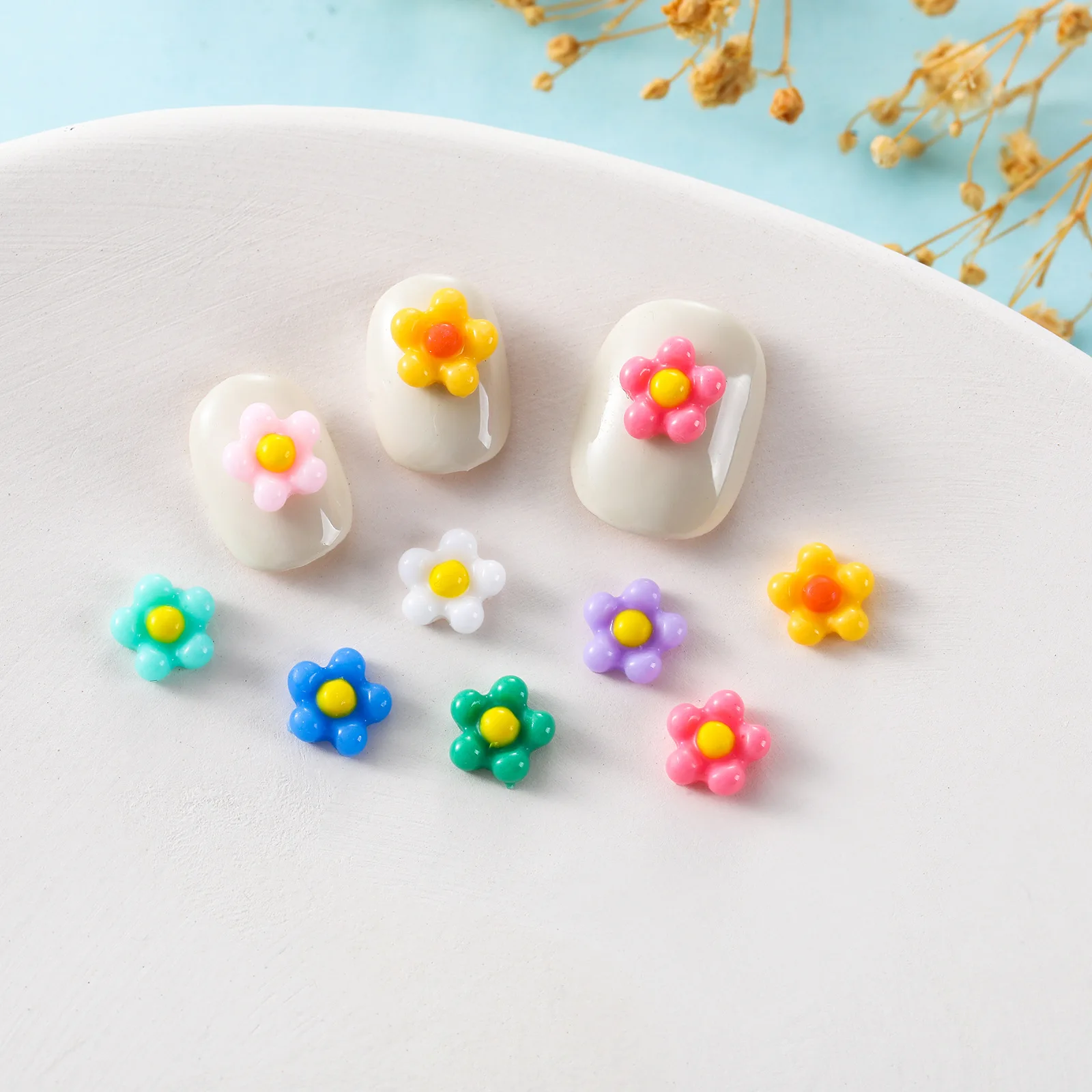 100Pcs Eggflower 네일 액세서리 일본 작은 신선한 3Dresin 다섯 꽃잎 꽃 DIY 착용 네일 액세서리