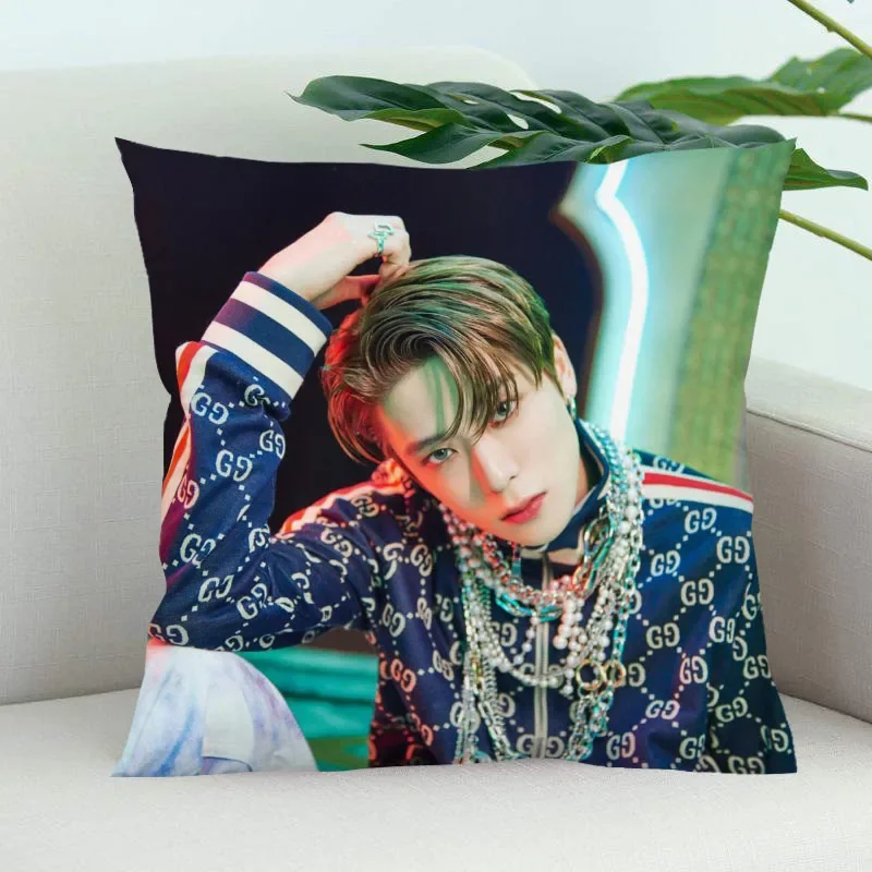 

JaeHyun Pillow Cover Bedroom Home Office Decorative Pillowcase Square Zipper Pillow Cases Satin Soft 22.1.3