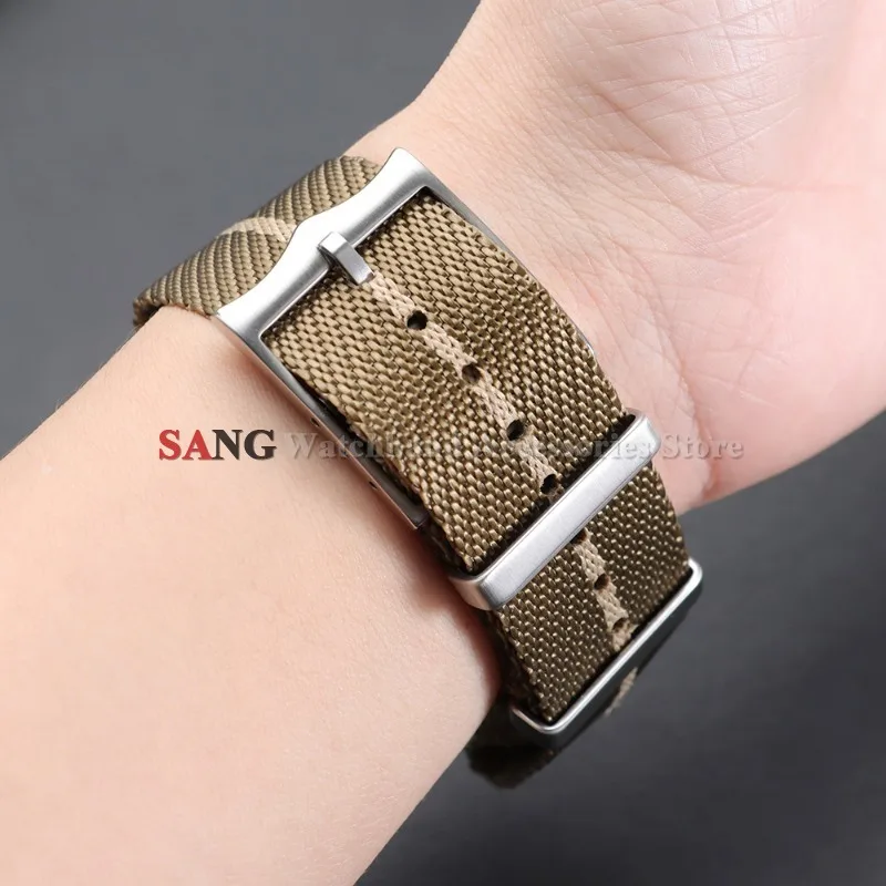 Premium Canvas Nylon Watch Strap – Durable Fabric Wristband
