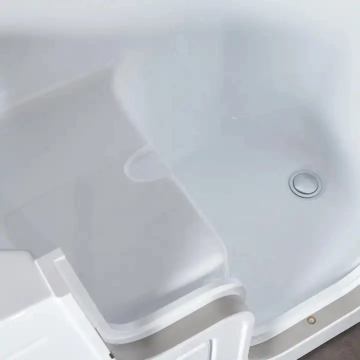 Acrylic water massage bathtub for old people and disable people 4