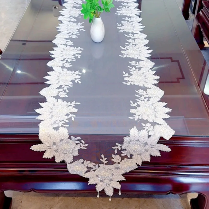 

Europe Lace beads flower embroidery Table flag Runner cloth cover tablecloth Christmas Wedding Table decoration and accessories