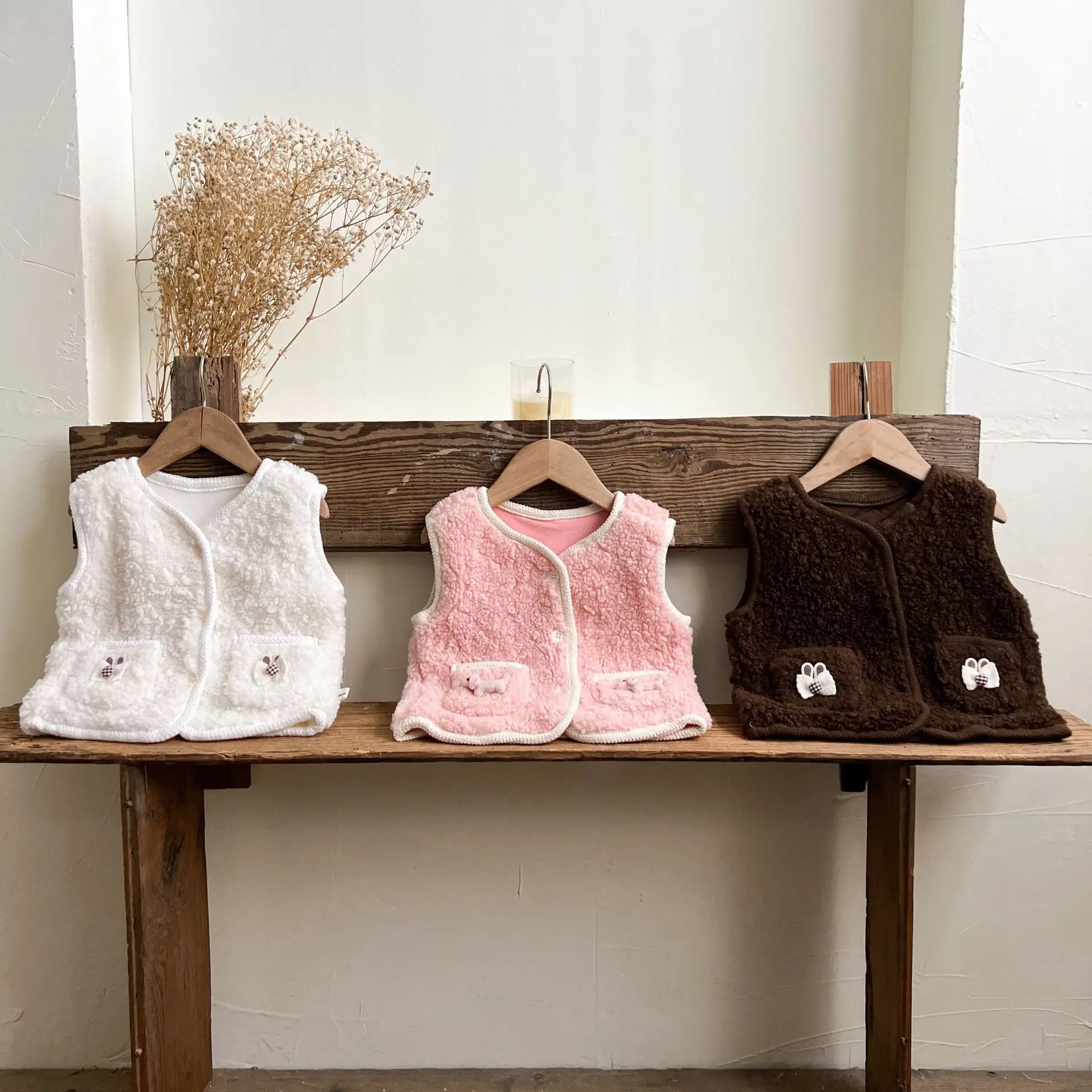Winter New Baby Sleeveless Lamb Wool Vest Solid Girls Cute Bow Cardigan Coat Plus Velvet Thick Infant Toddler Warm Clothes