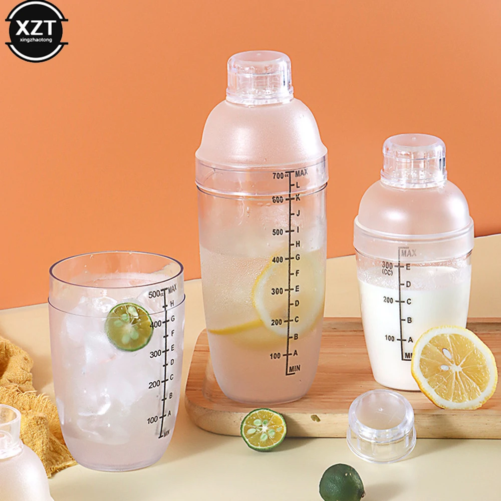 Plastic Martini Cocktail Hand Shaker 500ml/700ml Wine Beverage Mixer Wine Shaker Cup Drink Mixer Barware Boston Bar Tools