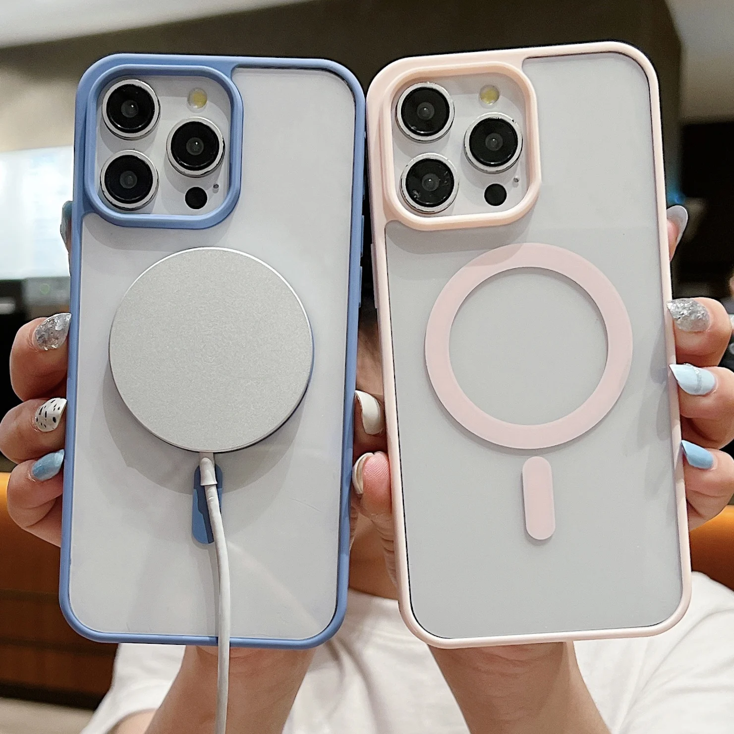 Sleek Magnetic Transparent Wireless Charging Case - Fashion Edition