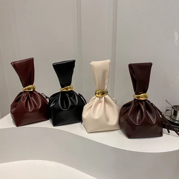 Nuova mini borsa plissettata sotto le ascelle in pelle PU per le donne Borse e portamonete con borsa a tracolla retrò femminile di stilista 1