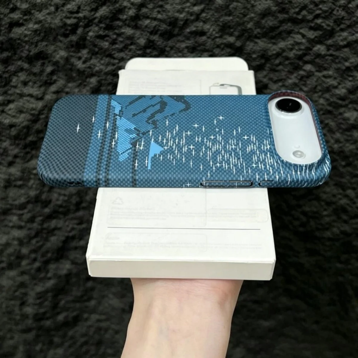 Luxury Carbon Fiber Kevlar Texture Phone Case with Mountain Island Starry Sky Design