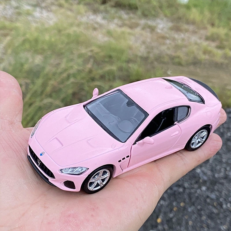 Фото Модель спортивного автомобиля Queen 2018 Maserati granтуризм MC, изысканные Литые и игрушечные автомобили RMZ city 1:36, Коллекционная модель из сплава №3