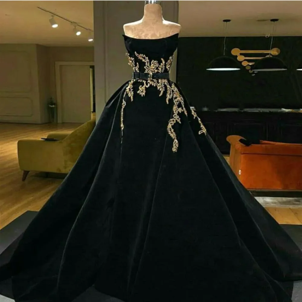 

Black A-Line Evening Dress Formal Occassion Dresses Women Sweetheart Neck Sleeveless Lace Appliques Customed Party Prom Gowns