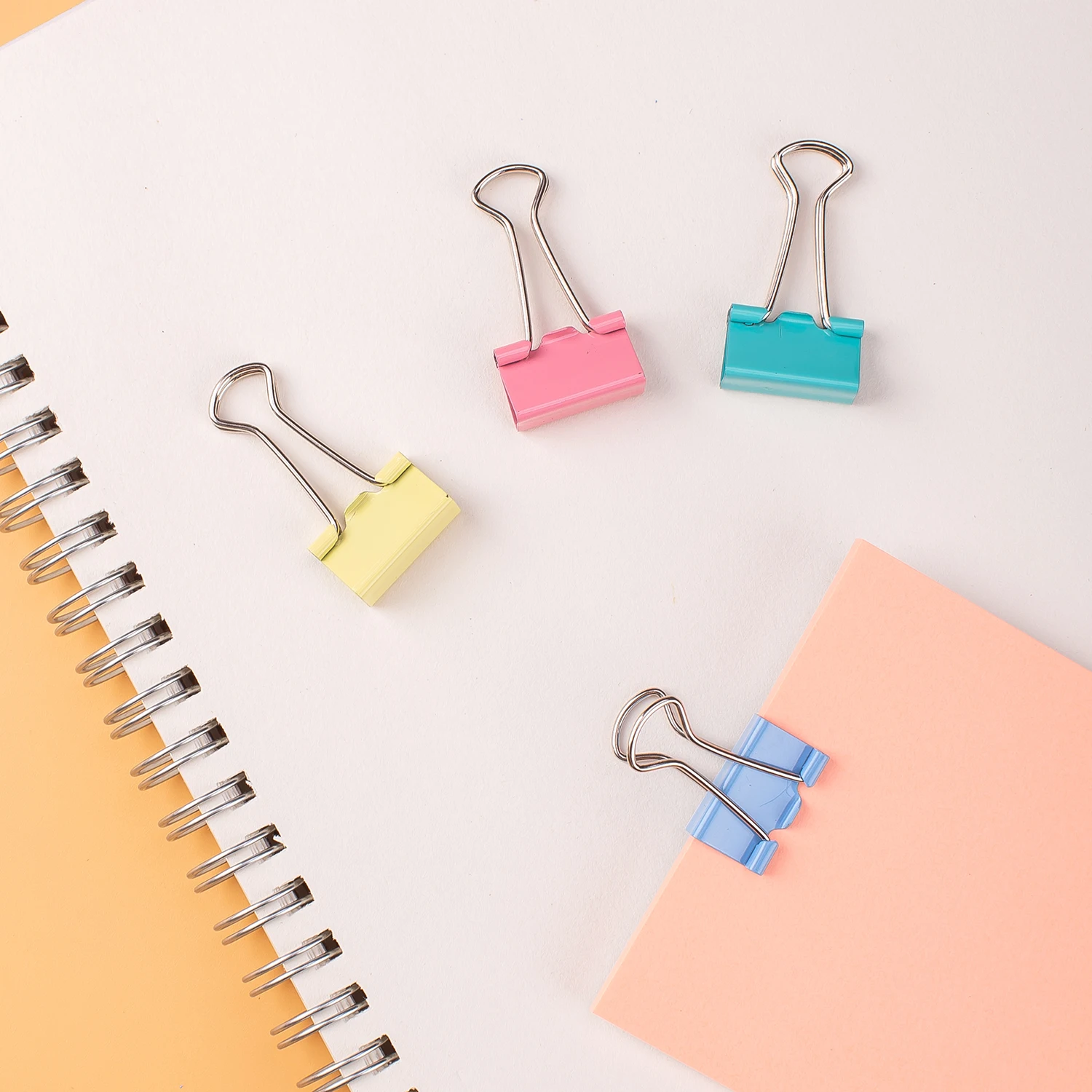 Binder Clips Deli 19mm Colorful Dovetail Clip Effortless Binder Clip Long Tail School Office Learning Supplies 1 Box E8555A