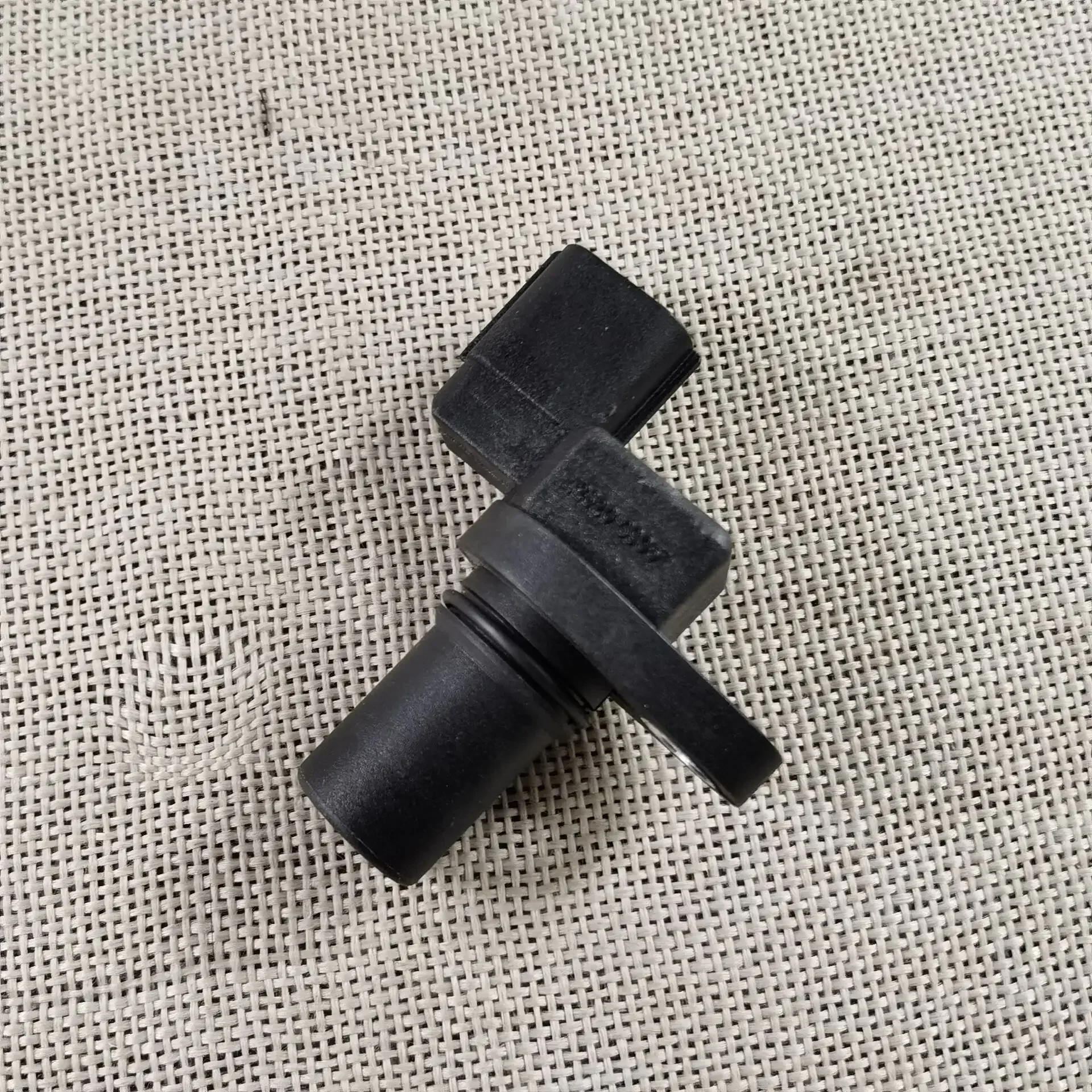 New Transmission Input Vehicle Speed Sensor 917607, 42620-39051, 4262039051 Auto Transmission
