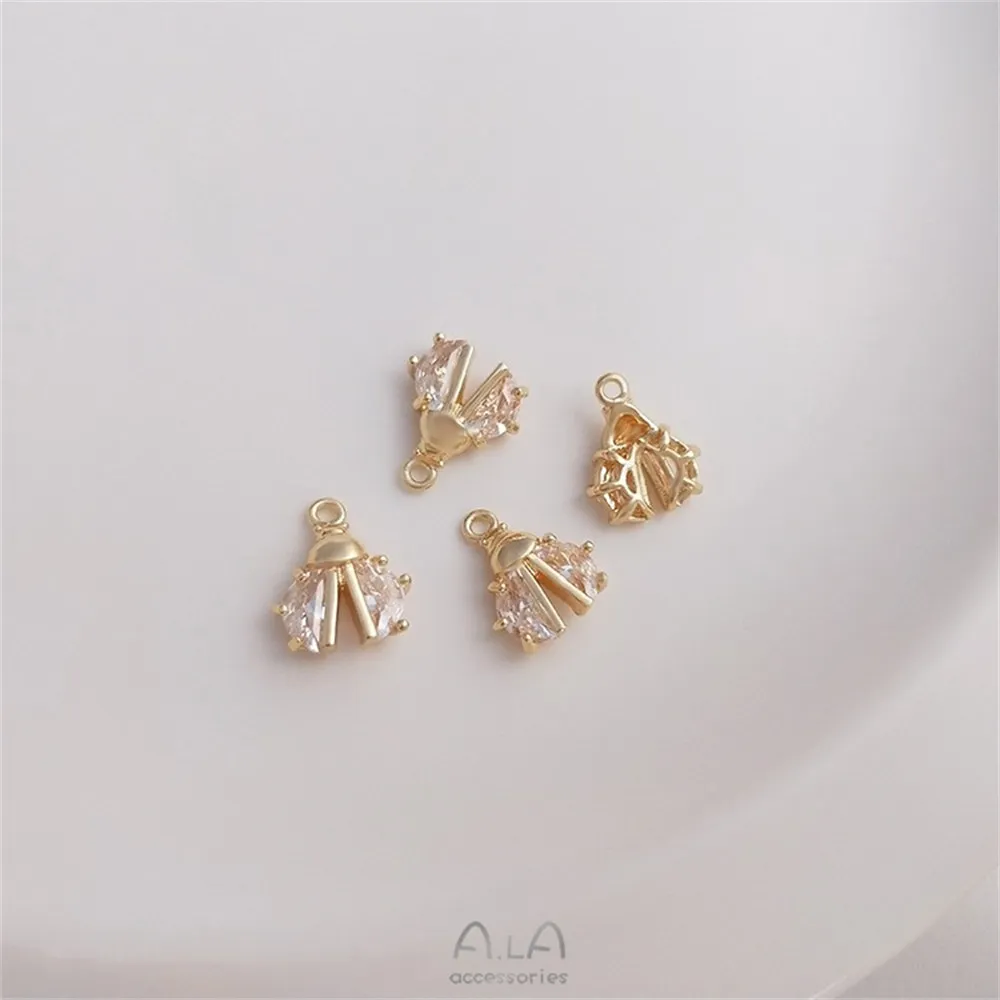 Рисунок 2 - Мини-подвеска в виде жука из циркония