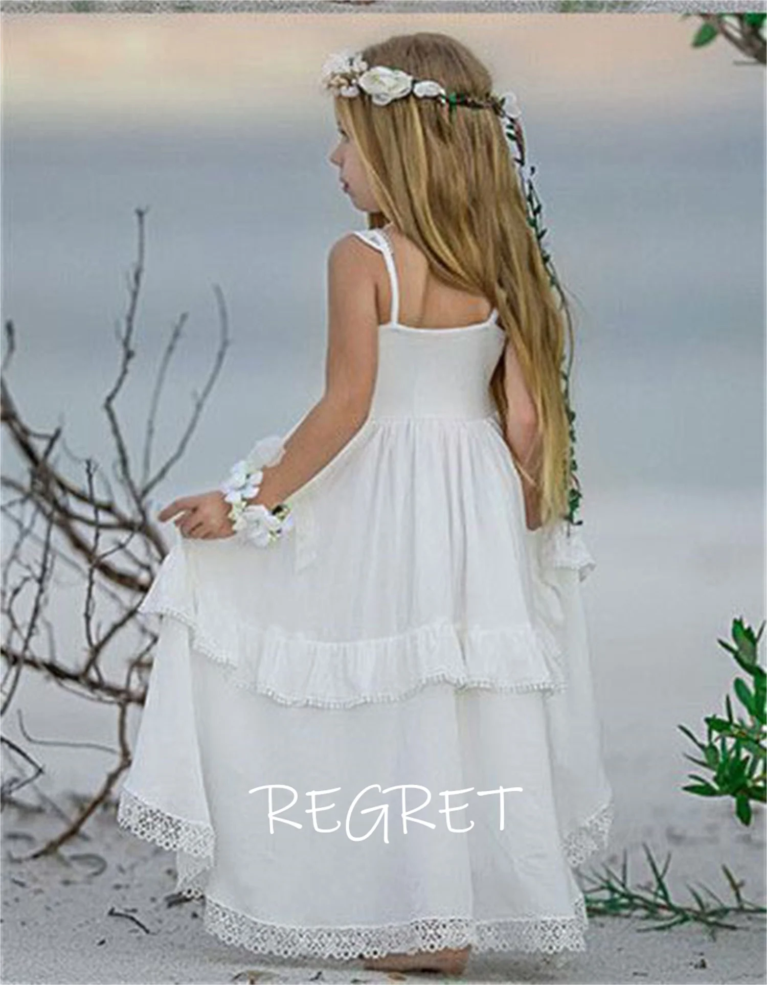 

2023 White Long Sleeves Flower Girl Dress Princess Elegant Appliques First Communion Dress Baby Girl Birthday Party Dresses