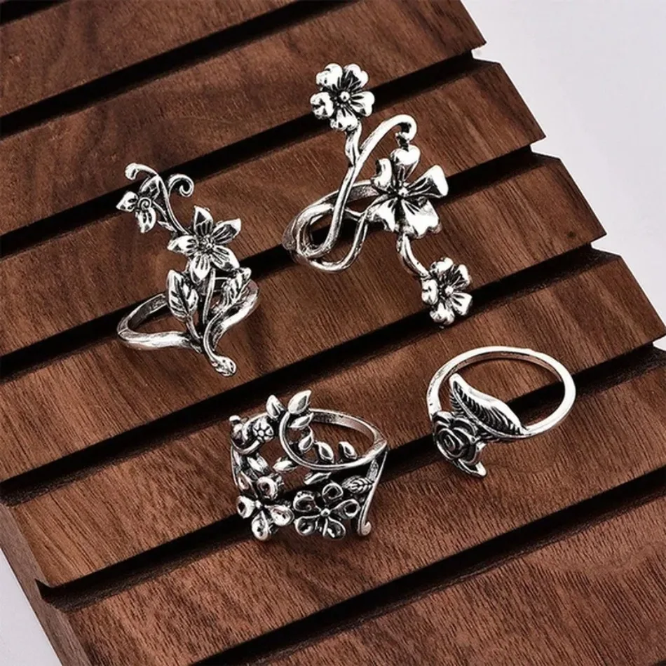 4 Pieces/set Popular Retro Fashion Personalized Engraving Rose Ancient Hollow Flower Vine Leaf Ring Group Jewelry Accessories