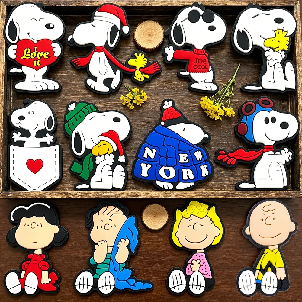 รูปสินค้า ชุดตกแต่งรองเท้าลายสนูปปี้ 12 ชิ้น น่ารัก DIY