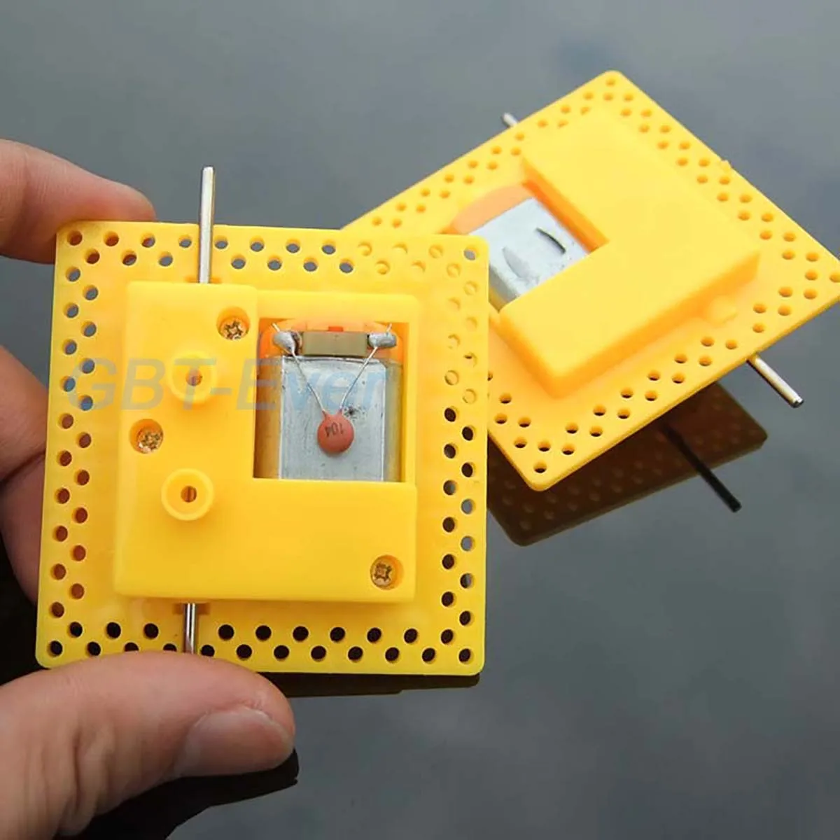 Reduction Gearbox Gear Box 130 Motor Variable Speed Reduction Box Remote Control Car Deceleration 3V Motor 1Pcs gear reducer accelerator