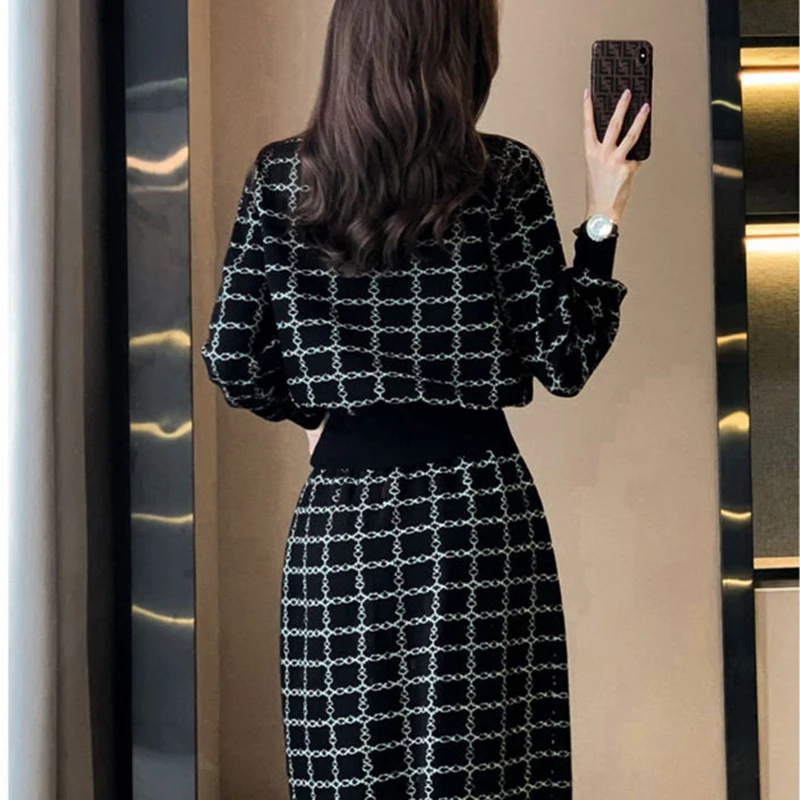 Casual Sweater Tracksuit Slim Plaid Vintage Knit Skirt 2 Piece Set Fashion Short Tops + Bodycon Faldas Elegant Formal Ensembles