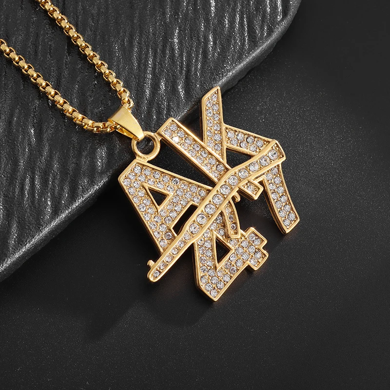 

Creative and Exquisite Ak47 Assault Rifle Alphanumeric Necklace Shiny Zircon Personalized Hip-Hop Rap Gift for Men and Women