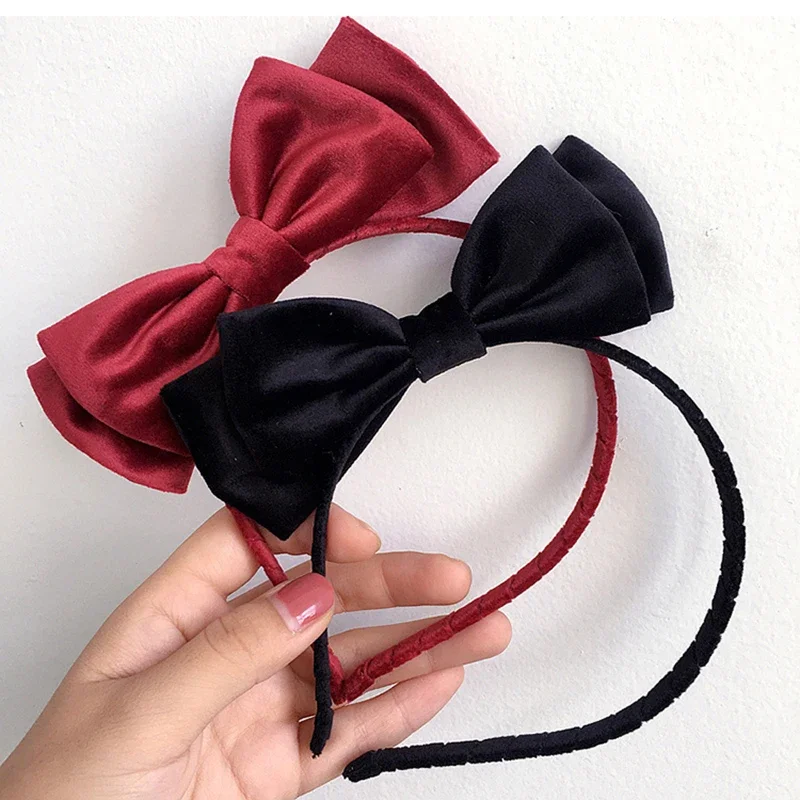 Charming Red Velvet Bow Hairband for Girls – Princess-Style Hair Accessory