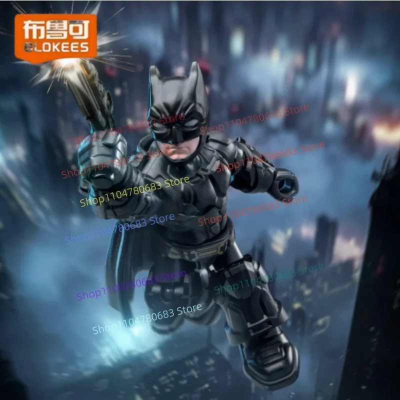 BLOKEES DC 디펜더 버전 2 저스티스 리그 블라인드 박스 장난감 배트맨 슈퍼맨 애니메이션 액션 피규어 수집 모델 생일 선물