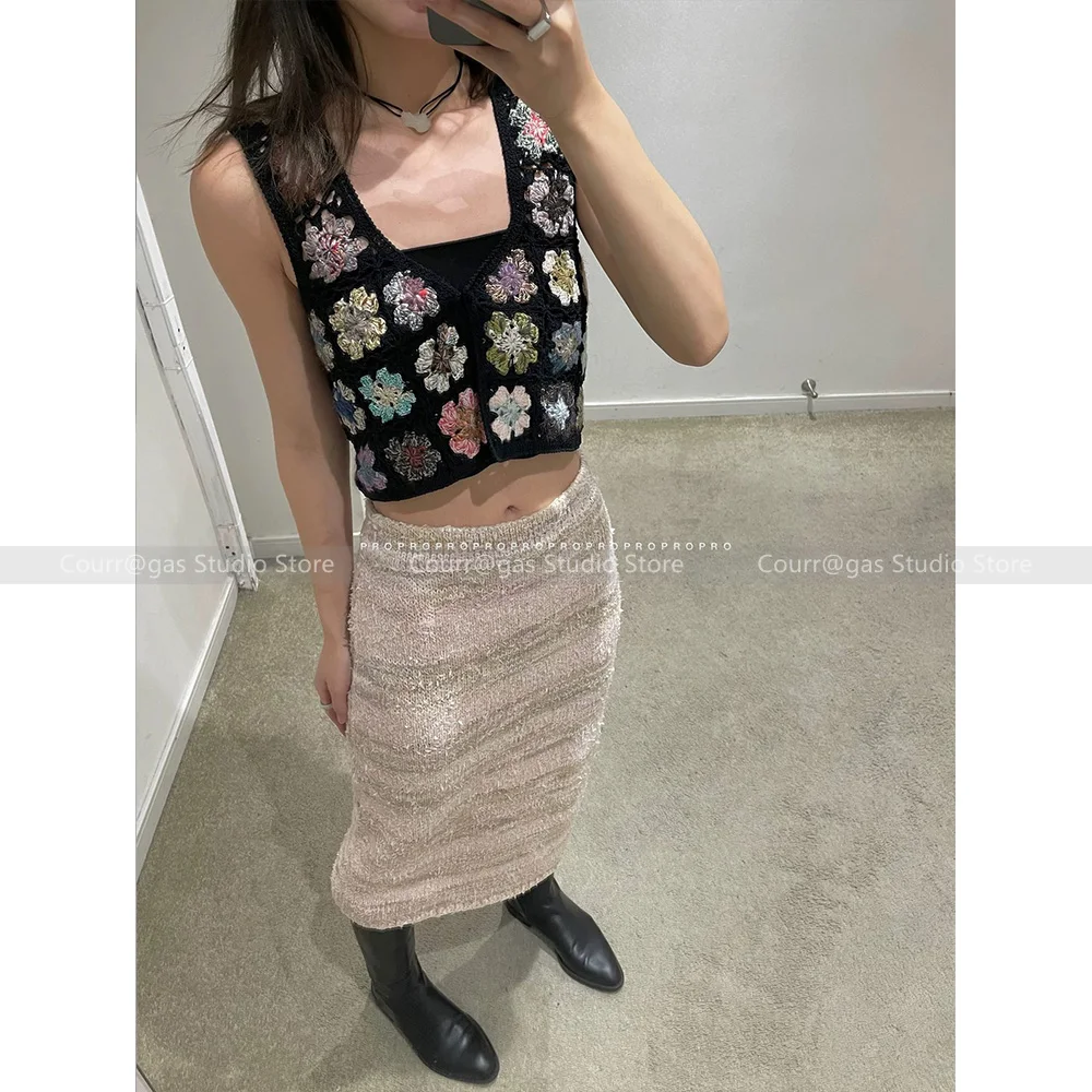 

Vintage Niche Floral Crochet Patchwork Design Black V-Neck Short Knitted Vest