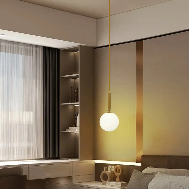 Piccolo lampadario da comodino in bronzo del Nord Europa | Lampada a sospensione a sfera convessa, lampadari per sala da pranzo con paralume in vetro, lampadario a sospensione da comodino, apparecchio