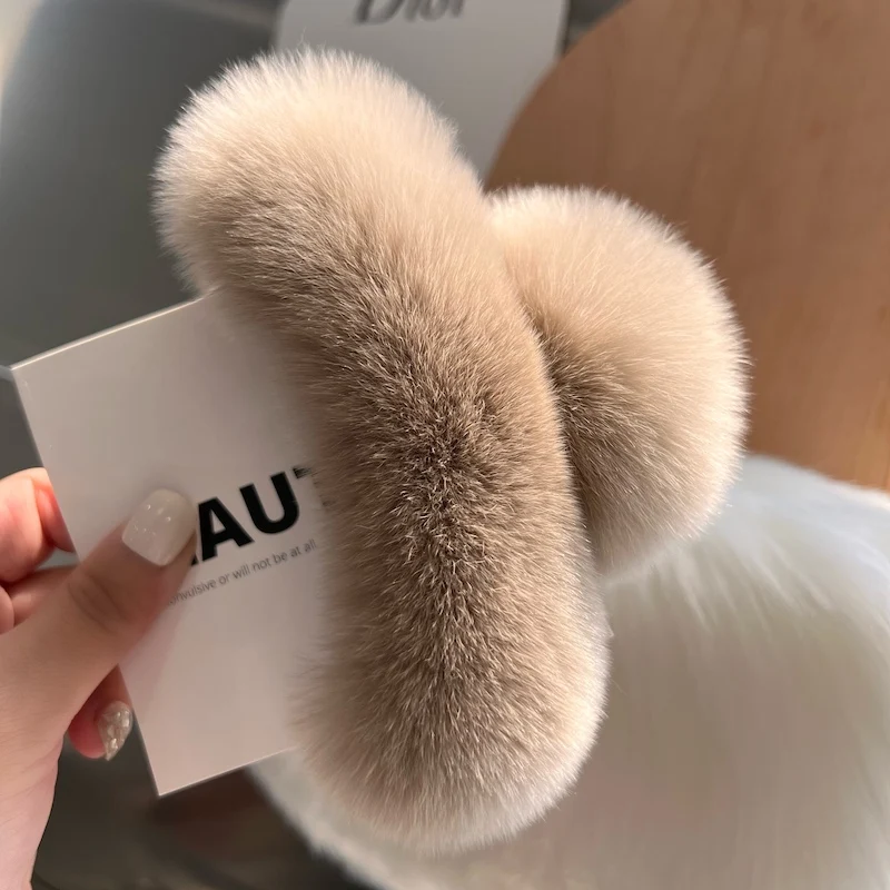 Natural Rex Rabbit Fur Big Crab Hair Clip for Girls Rabbit Hair Claw Clips Cute Ponytail Women's Barrettes Fluffy Hair Crab