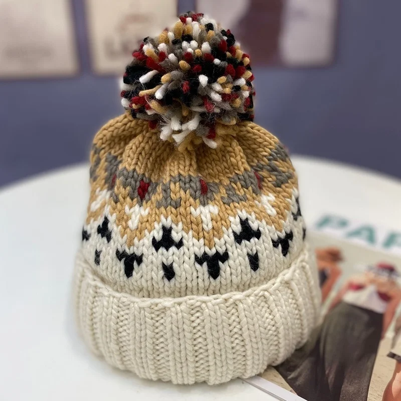 Gorro con pompones coloridos para ciclismo al aire libre, gorros