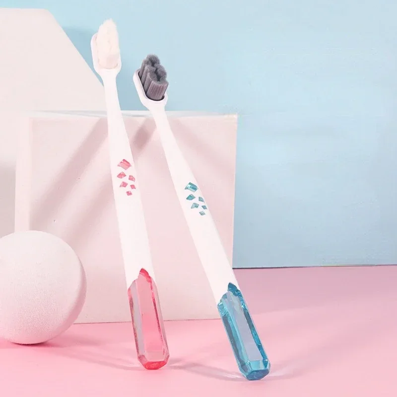 The new soft bristle adult toothbrush Family size toothbrush couple