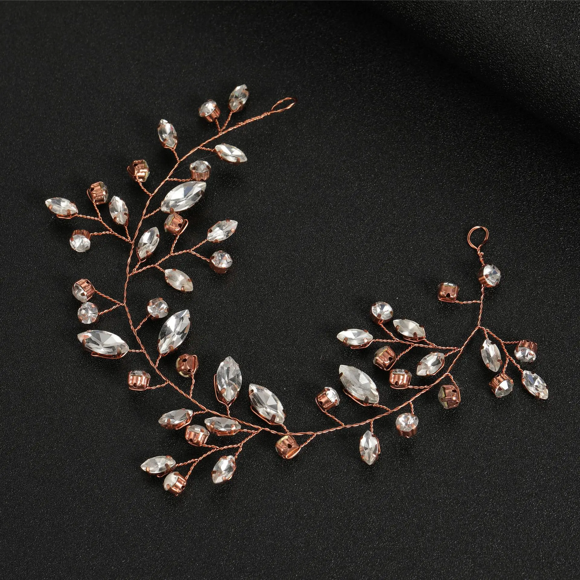 Flower rhinestone hair ornament Hair clip Handmade alloy rhinestone hair clip Bridal wedding ornament crystal