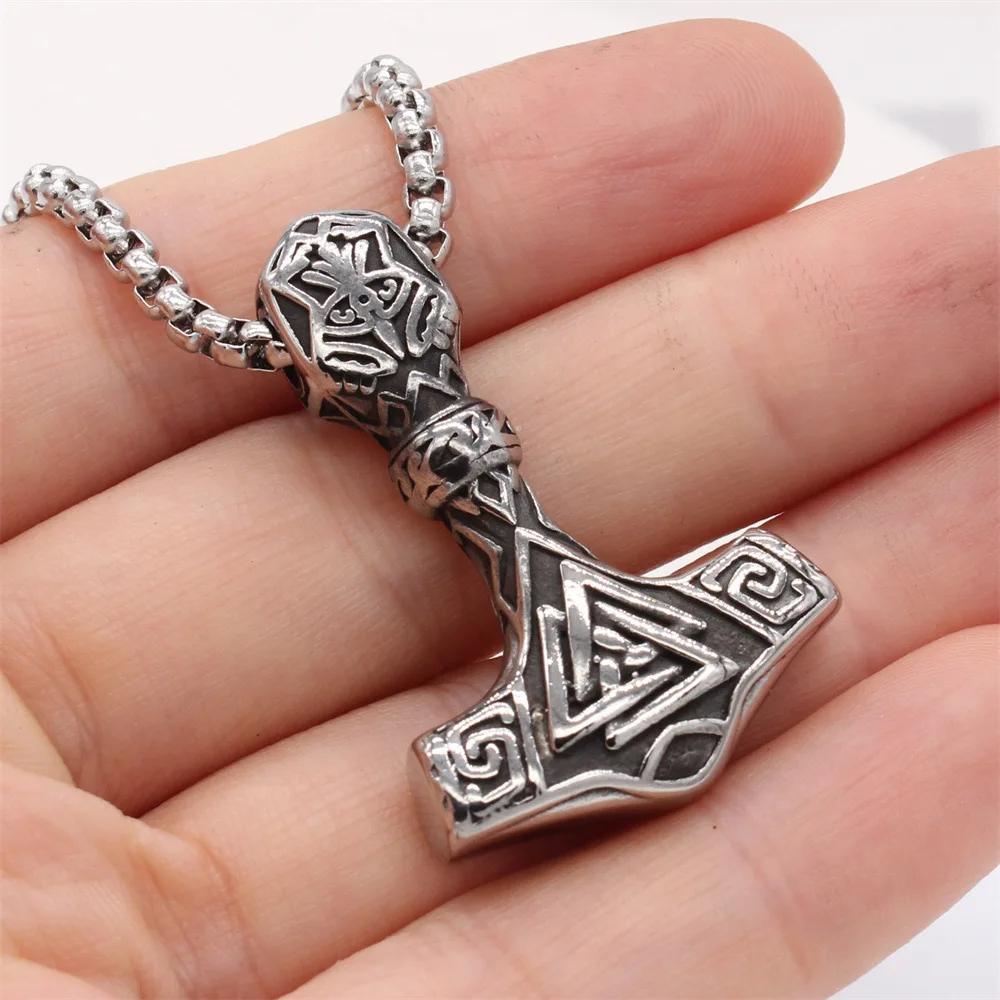 

European and American Vintage Viking Triangle Men's Stainless Steel Pendant Necklace Chain