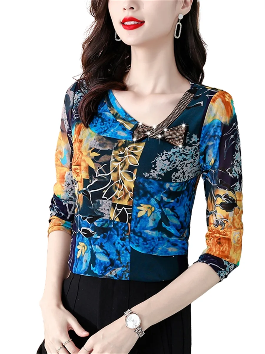 

Women Spring Autumn Blouses Shirts Lady Fashion Casual Long Sleeve V-Neck Collar Printing Blusas Tops Elasticity CT0260