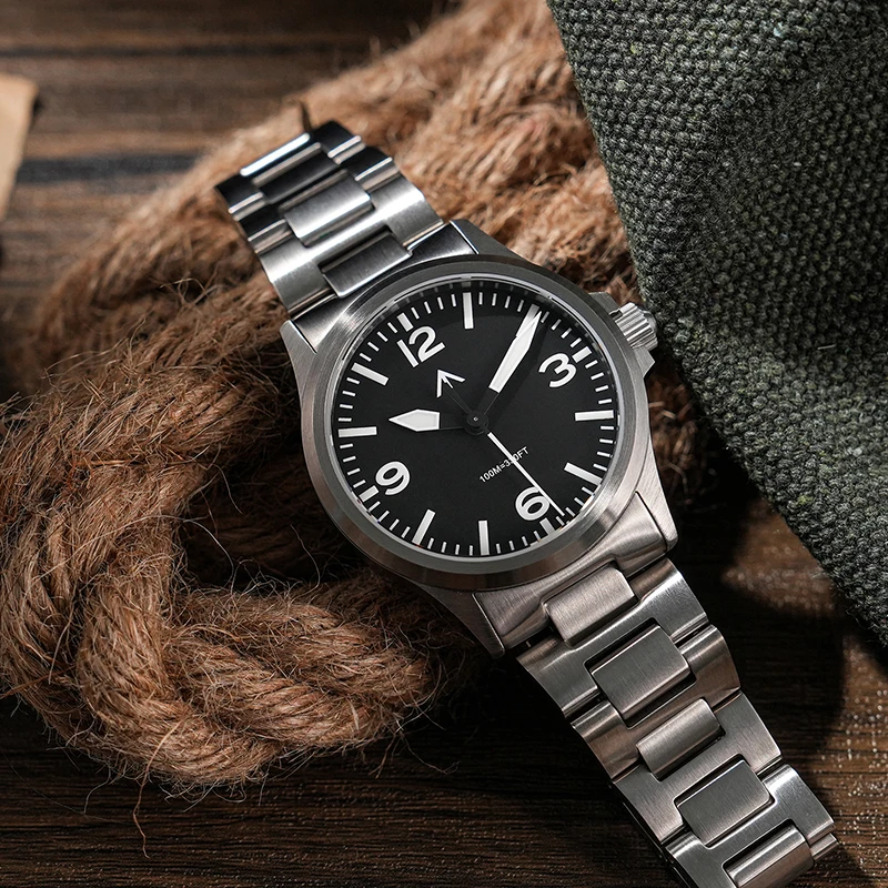 MILITADO ML18 パイロットウォッチオマージュ ユーズド Militado ML18 クォーツ時計 VH31 スイープセコンドムーブメント 36mm