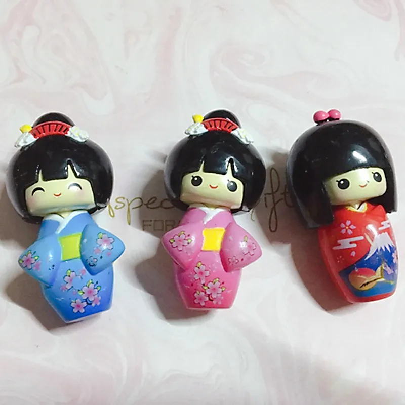 

5cm Japanese sukuri Kokeshi girl action figure doll hard pvc kids collection kimono model toy