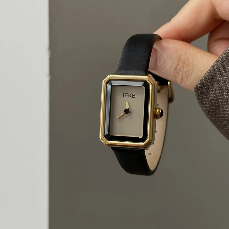 Simple Design Luxury Quartz Woman Watch Best Gift Pure  display picture 1