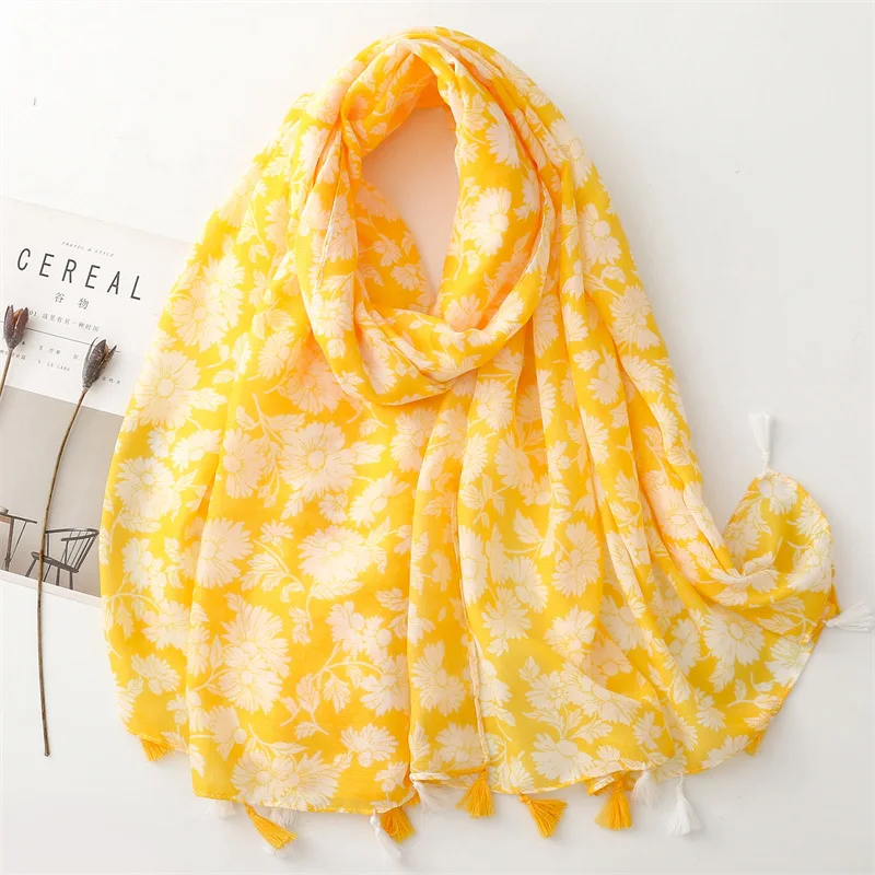 

2023 New Cotton Daisy Print Tassel Scarf Shawls Long Women Flower Pattern Scarves Hijab Wrap Free Shipping